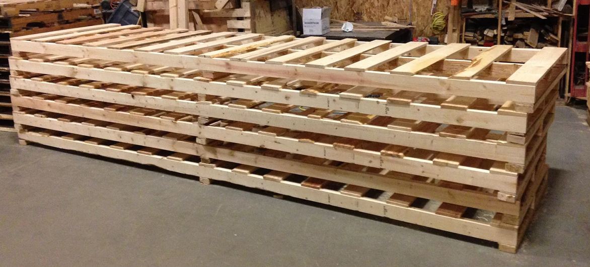 TYRIX industrial packaging workshop